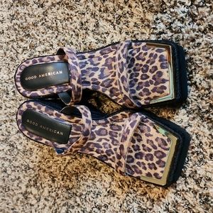 Good American leopard wedge sandal